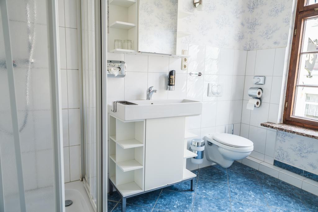 Romantisches Hotel Zur Traube Schwerin Schwerin (Mecklenburg-Vorpommern) Quarto foto